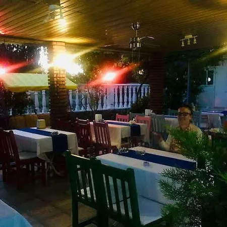 Ξενοδοχείο Erenler 2*